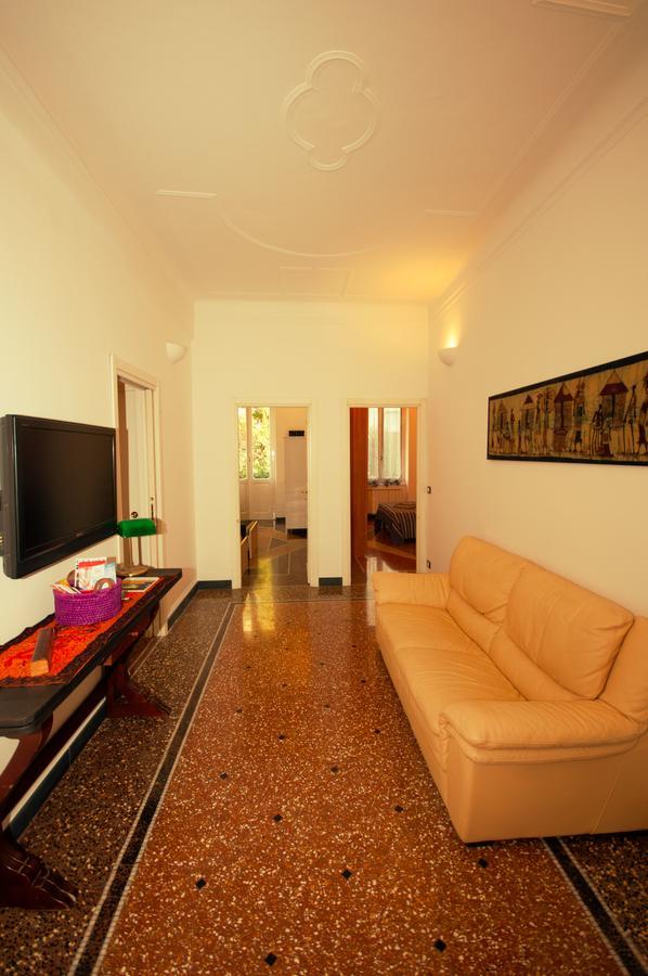 Perdiana House Apartamento Génova Exterior foto